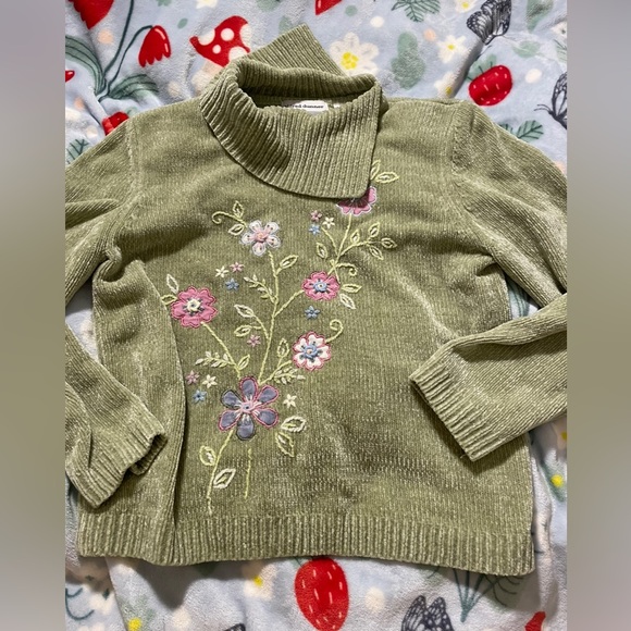 Alfred Dunner Sweaters - Vintage Floral Embroidered Grandma Cowl Neck Sweater